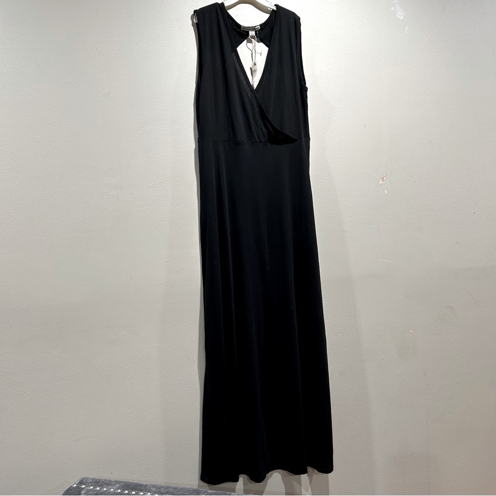 Moral Fiber sleeveless v neck keyhole back maxi dress. Sz L